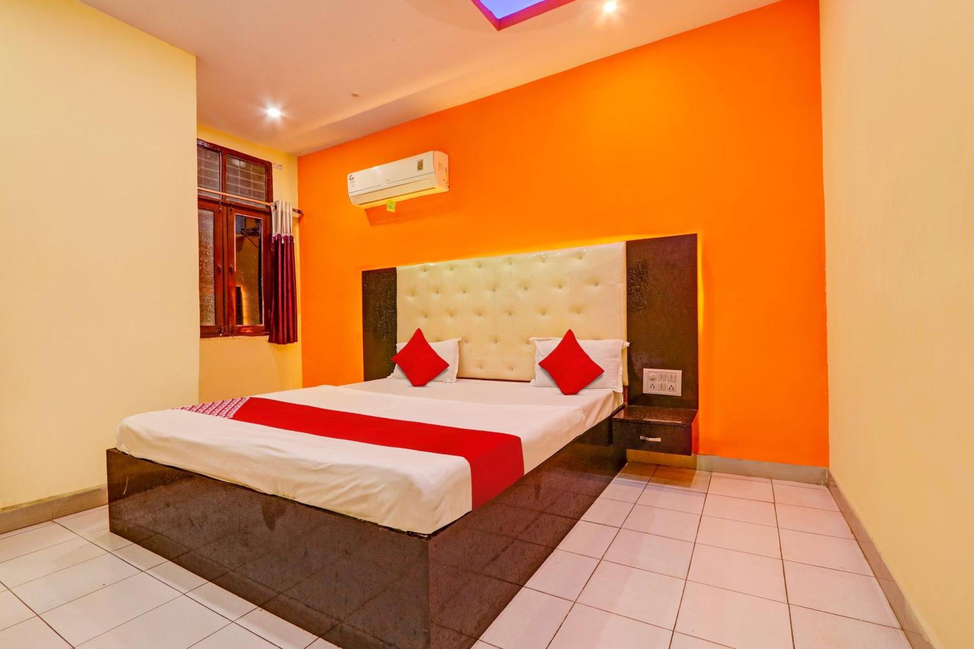 Oyo Flagship Hotel Samruddhi Lodge Nirmal  Exteriér fotografie